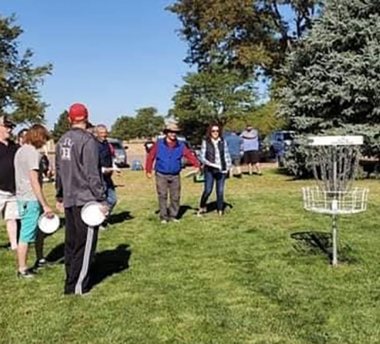 Disc golf throwers